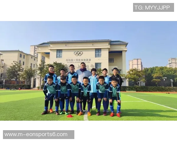 幸运星足球俱乐部：携手共进打造青少年足球梦想的摇篮与未来